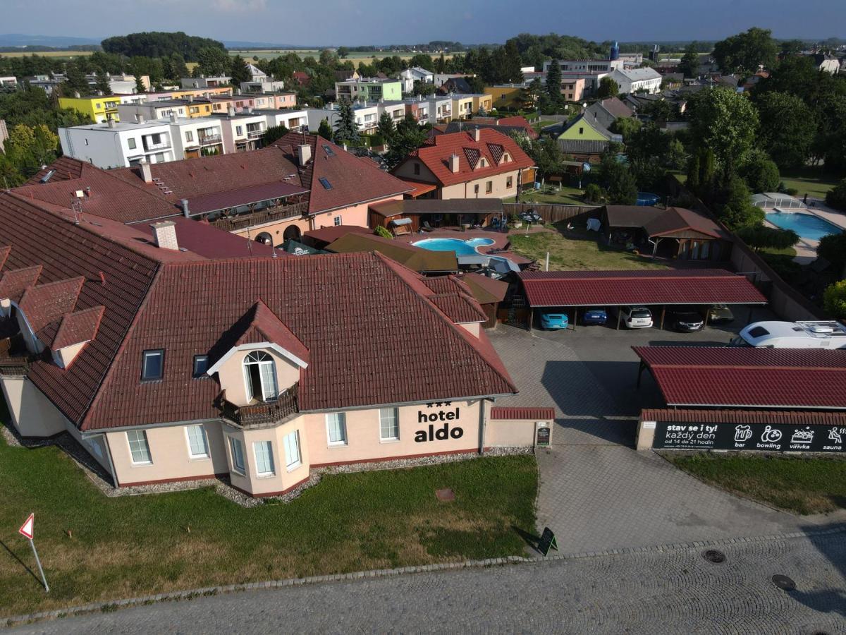 Hotel Aldo Uničov Exterior foto